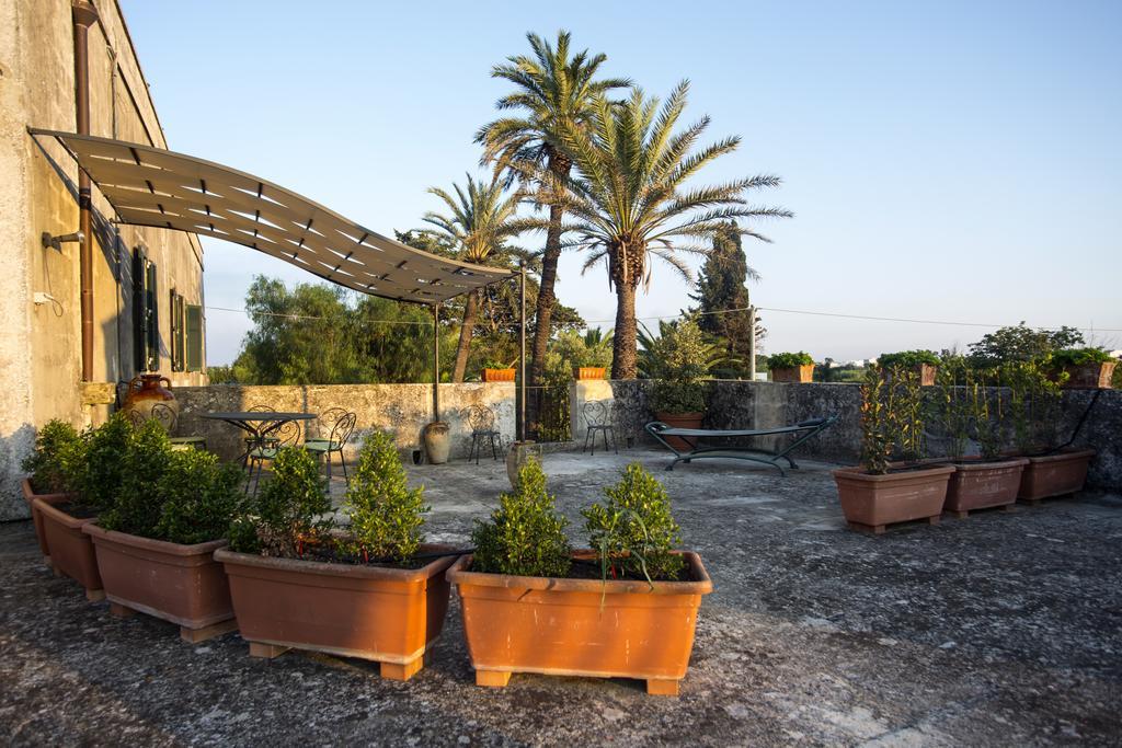 Casina Romita Panzió Lequile Kültér fotó